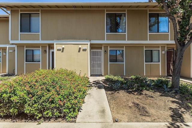 4885 N Backer Ave Unit 113, Fresno, CA 93726 - view of front facade