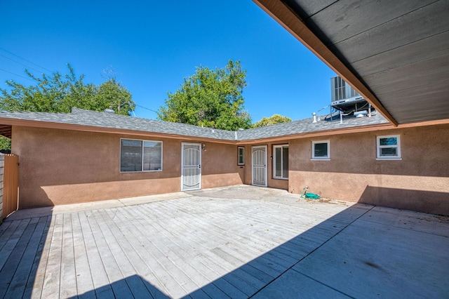 545 W Fedora Ave, Fresno, CA 93705 - wooden deck featuring a patio area