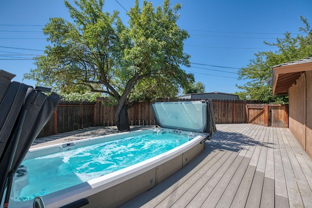 545 W Fedora Ave, Fresno, CA 93705 - wooden deck featuring a fenced backyard