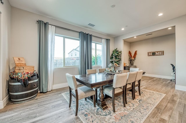 924 Orchard Hills Rd, Madera, CA 93636 - dining space featuring light wood-style flooring and recessed lighting