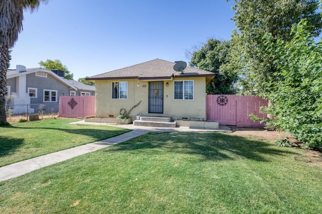 448 E Tuolumne St, Fresno, CA 93706 - bungalow-style house with stucco siding and roof with shingles