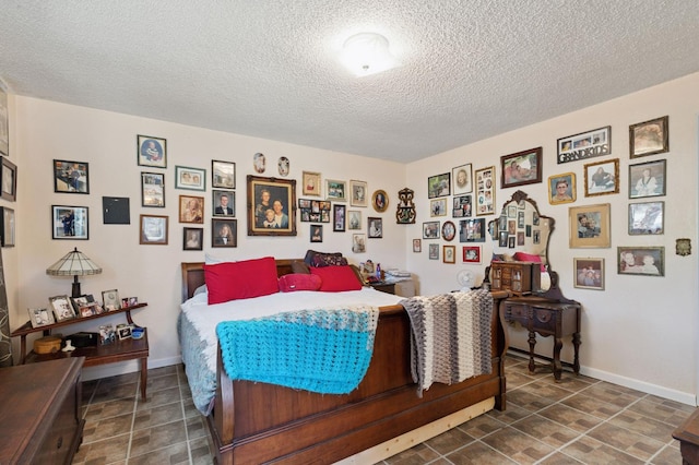 44810 Douglas Rd S, Coarsegold, CA 93614 - bedroom with a textured ceiling and baseboards