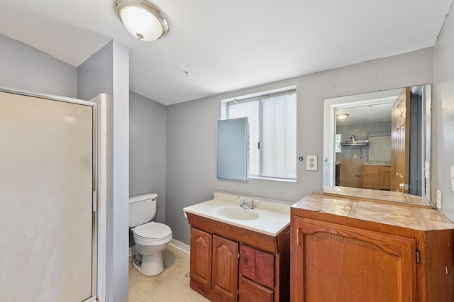 3924 E Iowa Ave, Fresno, CA 93702 - bathroom featuring a stall shower and vanity