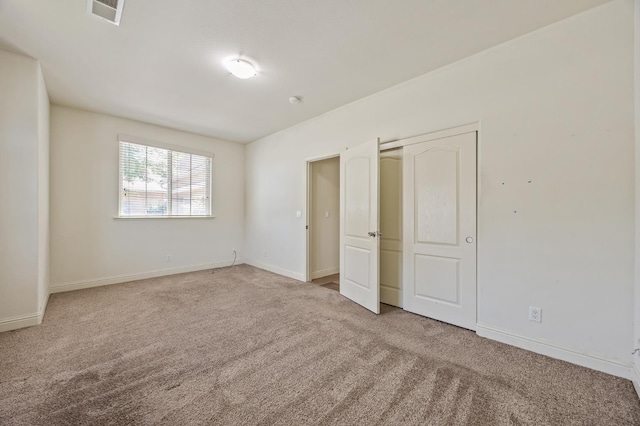 5929 N La Paz Ave, Fresno, CA 93723 - unfurnished bedroom featuring carpet and a closet