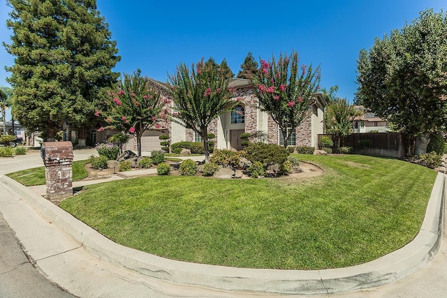 4950 W Minarets Ave, Fresno, CA 93722 - view of front facade