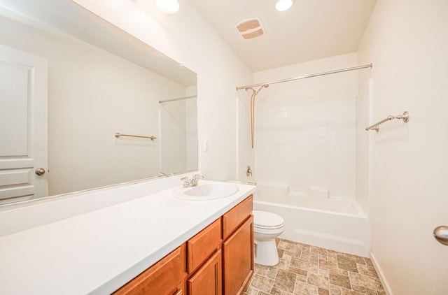 2354 S Garden, Fresno, CA 93725 - full bath with vanity and bathtub / shower combination