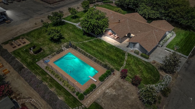 6421 S Greenwood Ave, Del Rey, CA 93616 - aerial view of property and surrounding area with a pool