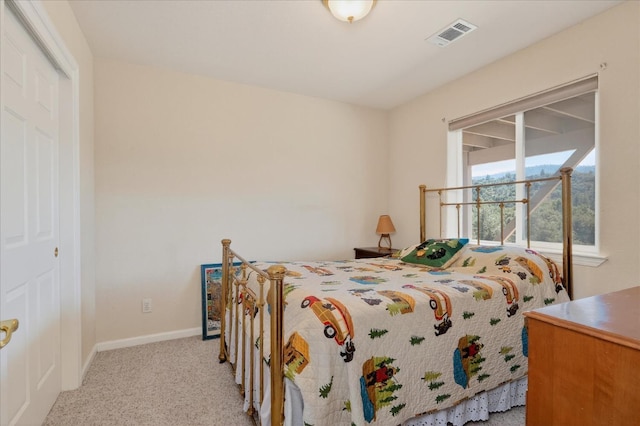 39397 Moonray Ln, Oakhurst, CA 93644 - bedroom with carpet flooring and a closet