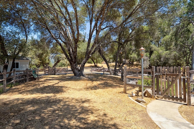 39397 Moonray Ln, Oakhurst, CA 93644 - view of yard featuring a gate