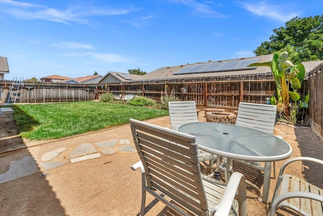 6164 W Keats, Fresno, CA 93723 - fenced backyard featuring a patio and outdoor dining space