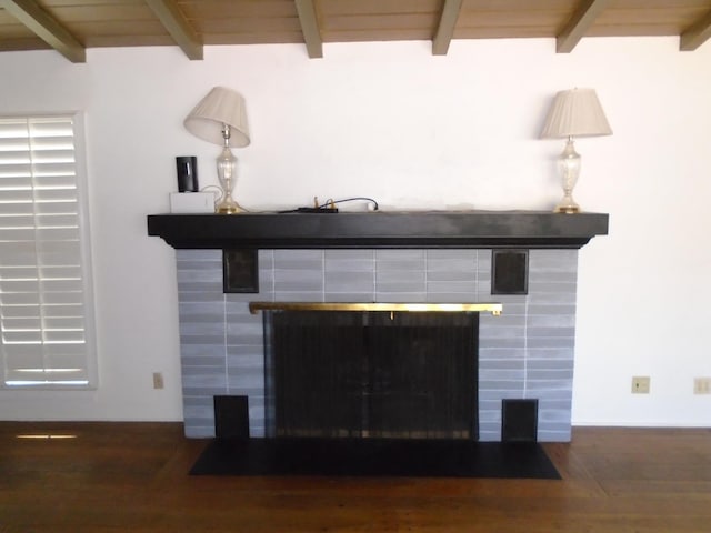 935 S Park Circle Dr, Fresno, CA 93727 - detailed view of wood finished floors and a fireplace