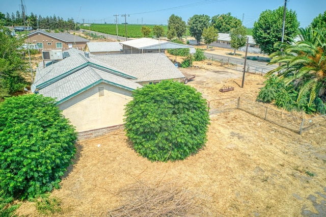 25 W Dinuba Ave, Fresno, CA 93706 - aerial view of property and surrounding area