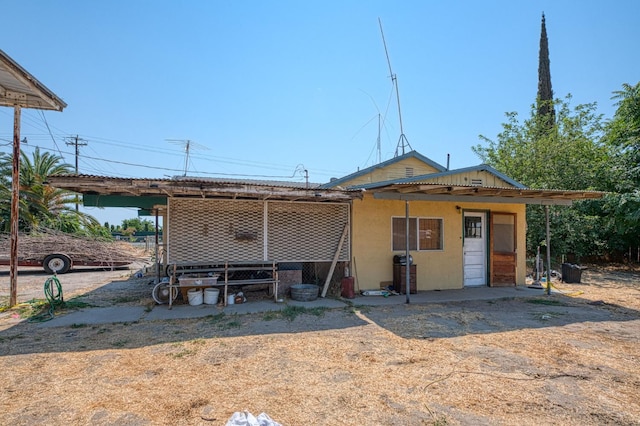 25 W Dinuba Ave, Fresno, CA 93706 - view of front of home