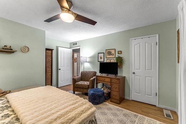 658 W Roberts Ave, Fresno, CA 93704 - photo 25
