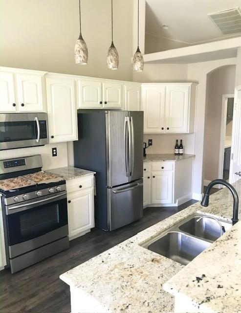 1055 E Hogan Ave, Fresno, CA 93730 - photo 4