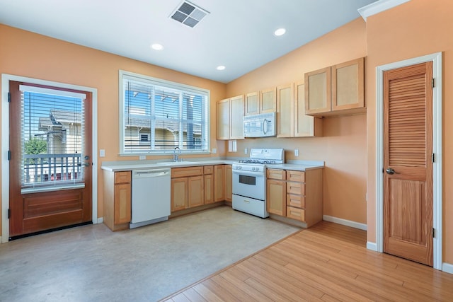 2658 E Alluvial Ave Unit 220, Fresno, CA 93720 - kitchen with light brown cabinetry, white appliances, light countertops, light wood-type flooring, and recessed lighting