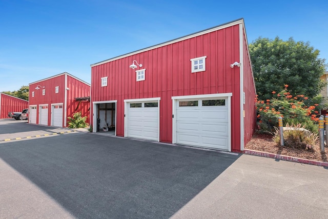 2658 E Alluvial Ave Unit 220, Fresno, CA 93720 - view of garage