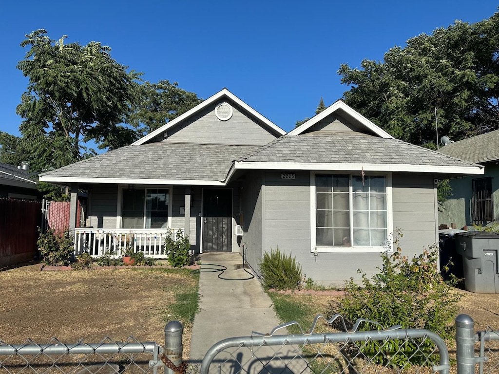 2225 S Poppy Ave, Fresno, CA 93706 - photo 1
