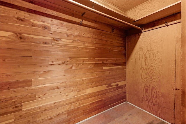 1461 N Harrison Ave, Fresno, CA 93728 - closet featuring a sauna / steam room