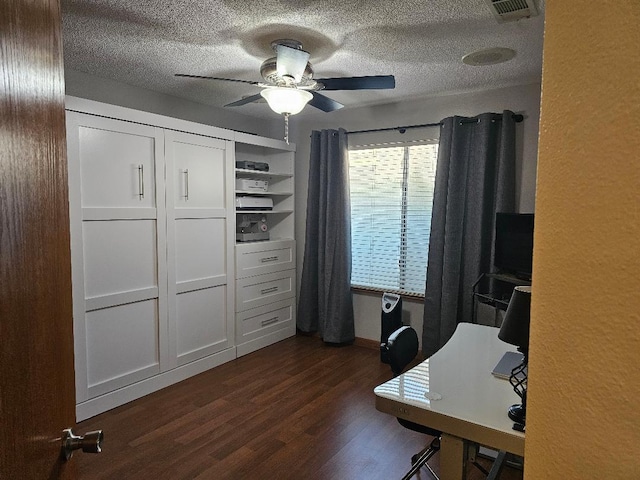 1509 Princeton Ave, Madera, CA 93637 - office featuring dark wood-type flooring, ceiling fan, and a textured ceiling