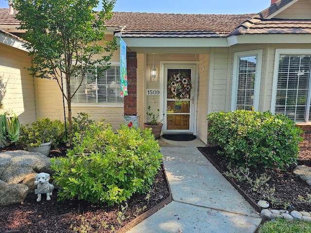 1509 Princeton Ave, Madera, CA 93637 - entrance to property featuring brick siding