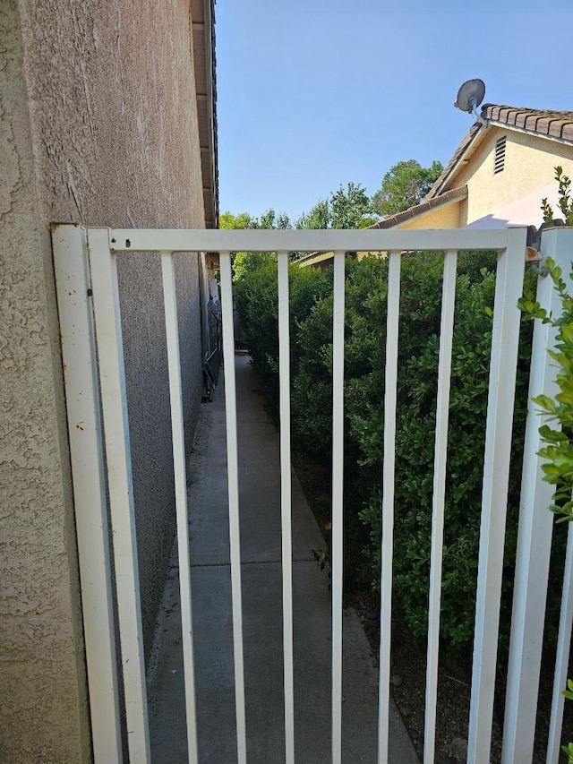 1509 Princeton Ave, Madera, CA 93637 - view of gate