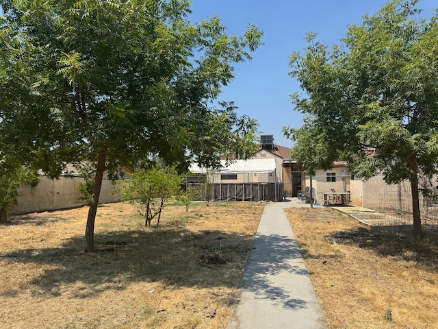 4741 W Mckinley Ave, Fresno, CA 93722 - view of front facade