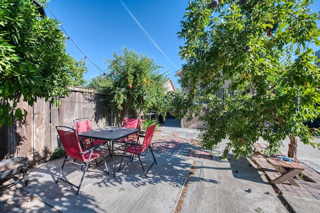 2323 E University, Fresno, CA 93703 - view of patio / terrace with outdoor dining area