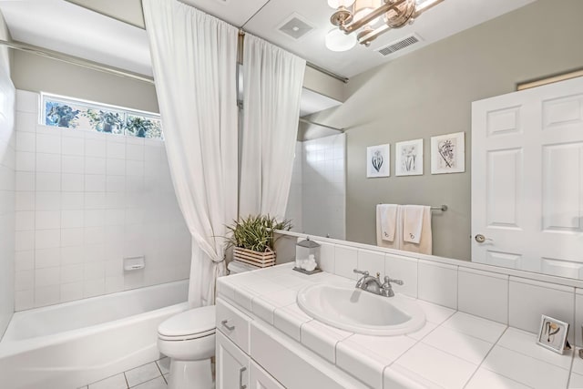 6609 N Dover Ct, Fresno, CA 93711 - bathroom featuring vanity, shower / bath combination with curtain, a chandelier, and tile patterned floors