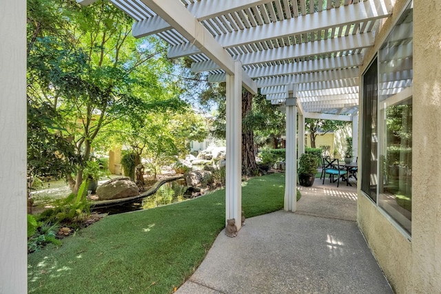 6609 N Dover Ct, Fresno, CA 93711 - view of patio with a pergola