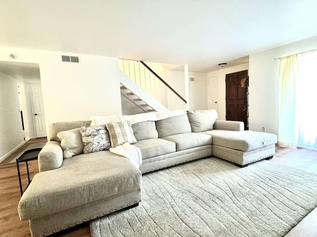 4718 E Alamos Ave Unit 101, Fresno, CA 93726 - photo 3