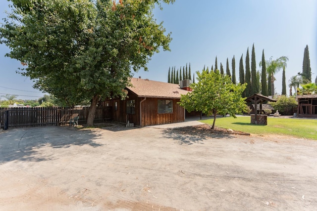 6583 De Woody Ave, Laton, CA 93242 - photo 14