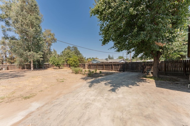 6583 De Woody Ave, Laton, CA 93242 - photo 13