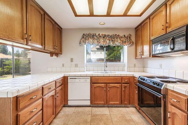 793 E Buckhill Rd, Fresno, CA 93720 - photo 15