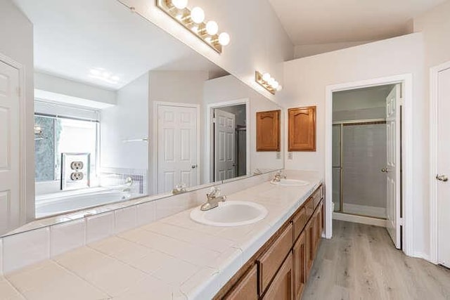 793 E Buckhill Rd, Fresno, CA 93720 - photo 28