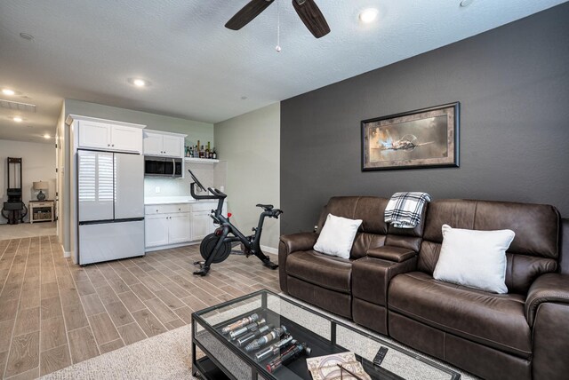 1093 Traverse Dr, Madera, CA 93636 - photo 7