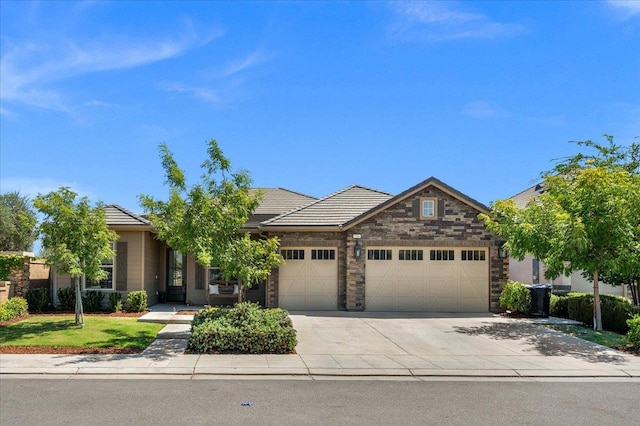 736 Ponderosa Way W, Madera, CA 93636 - photo 1