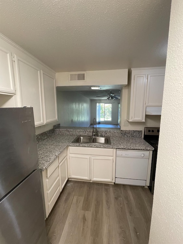 7166 N Fruit Ave Unit 127, Fresno, CA 93711 - photo 3