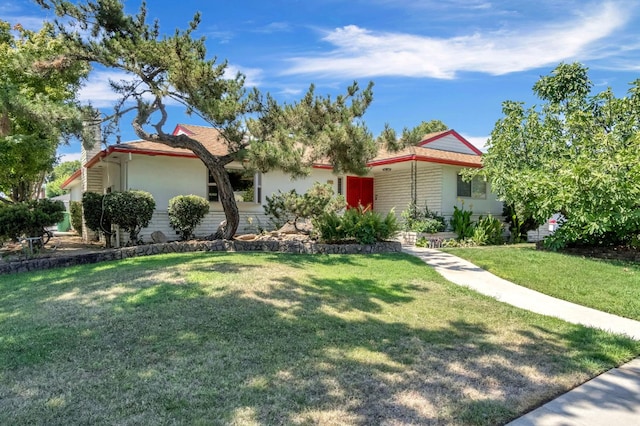 411 W Vartikian Ave, Fresno, CA 93704 - photo 1