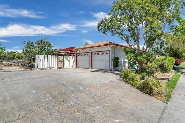 411 W Vartikian Ave, Fresno, CA 93704 - photo 37