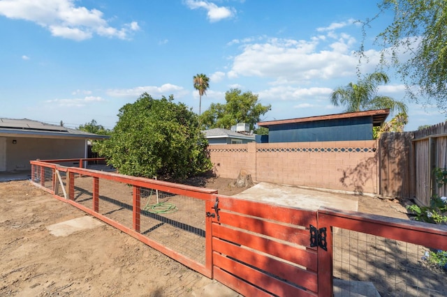 5718 E Sussex Way, Fresno, CA 93727 - photo 24