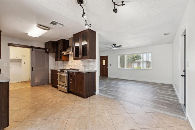 5718 E Sussex Way, Fresno, CA 93727 - photo 8