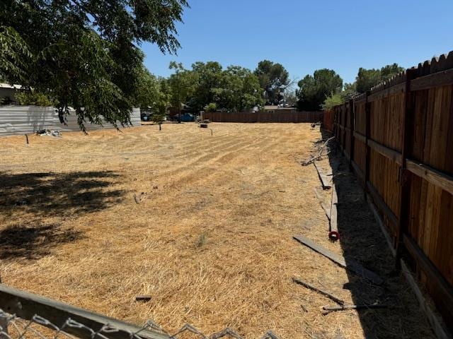 1609 Brewer Ave, Corcoran, CA 93212 - photo 13