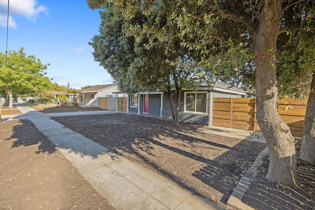 4768 E Hammond Ave, Fresno, CA 93703 - photo 3