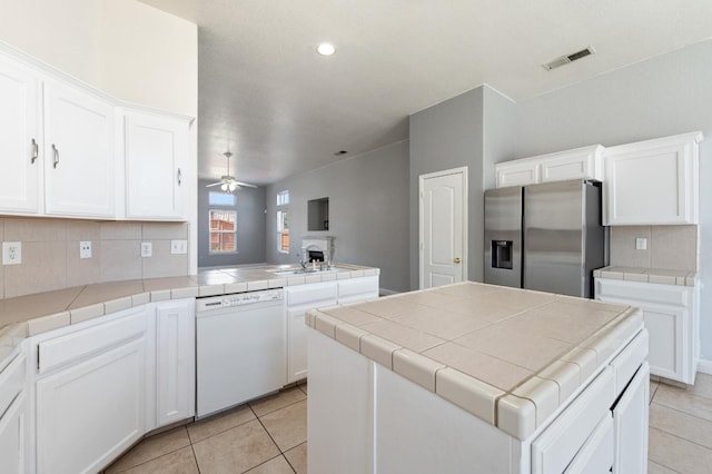 5876 W Acacia Ave, Fresno, CA 93722 - photo 14