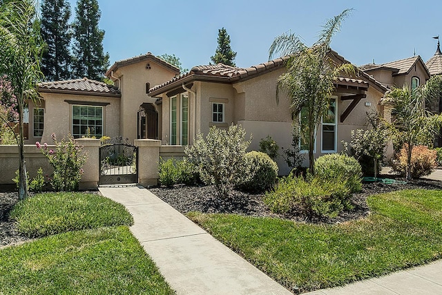 272 Omaha Ave, Clovis, CA 93619 - photo 1