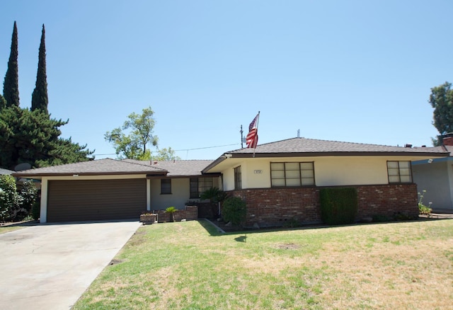 4454 E Simpson Ave, Fresno, CA 93703 - photo 1