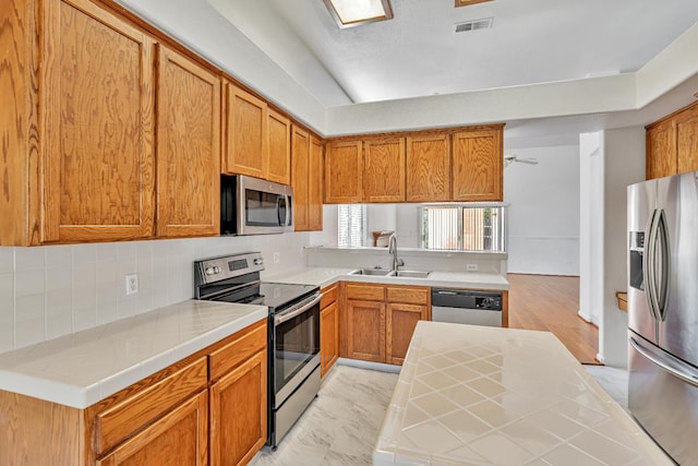 10335 N Whitney Ave, Fresno, CA 93730 - photo 13