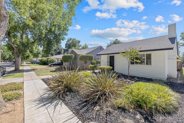 2119 N Adoline Ave, Fresno, CA 93705 - photo 2