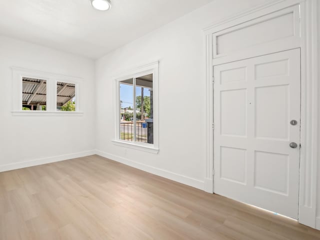 827 N Roosevelt Ave, Fresno, CA 93728 - photo 7